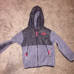 Boys The North Face fleece.